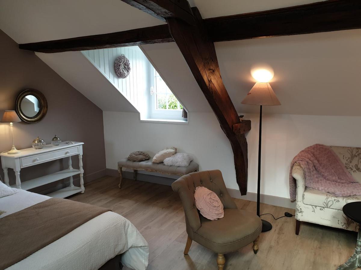 D'anciennes "chambres de bonnes" Honfleur Extérieur photo